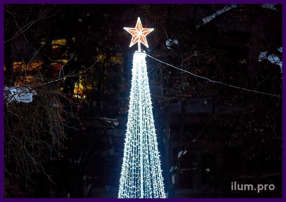 Украшение города новогодней ёлкой из светодиодных гирлянд - бюджетный декор