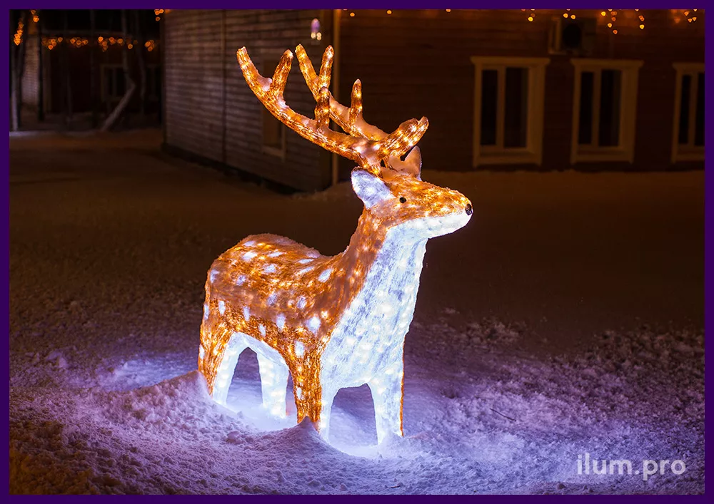 Садово-парковый световой олень из акрила, украшение территории на Новый год