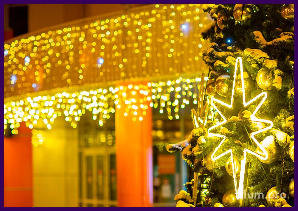 Светодиодное оформление фасада ТЦ гирляндами на новогодние праздники