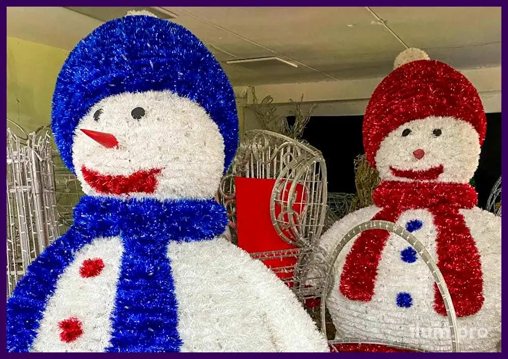 Надувная фигура снеговик для украшения улицы на Новый год