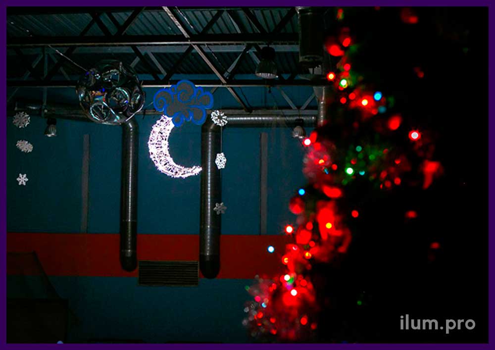 Алюминиевая фигура для украшения интерьера на праздники - Подсветка из гирляндами белого цвета