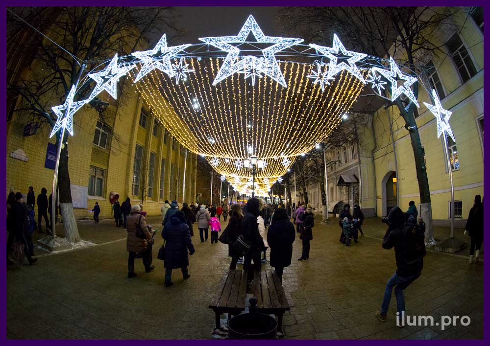 Звёздное небо в Рязани на праздники - украшение пешеходной улицы