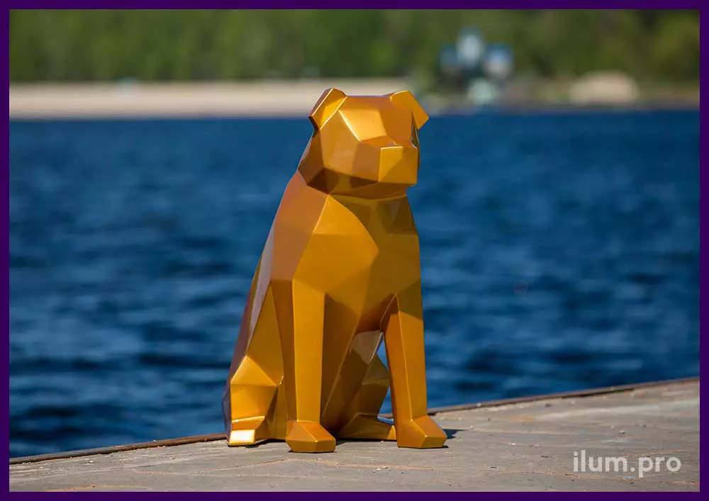Золотая полигональная фигура собаки для улицы и интерьера