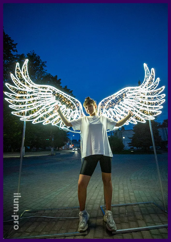 Крылья ангела с подсветкой для украшения праздника