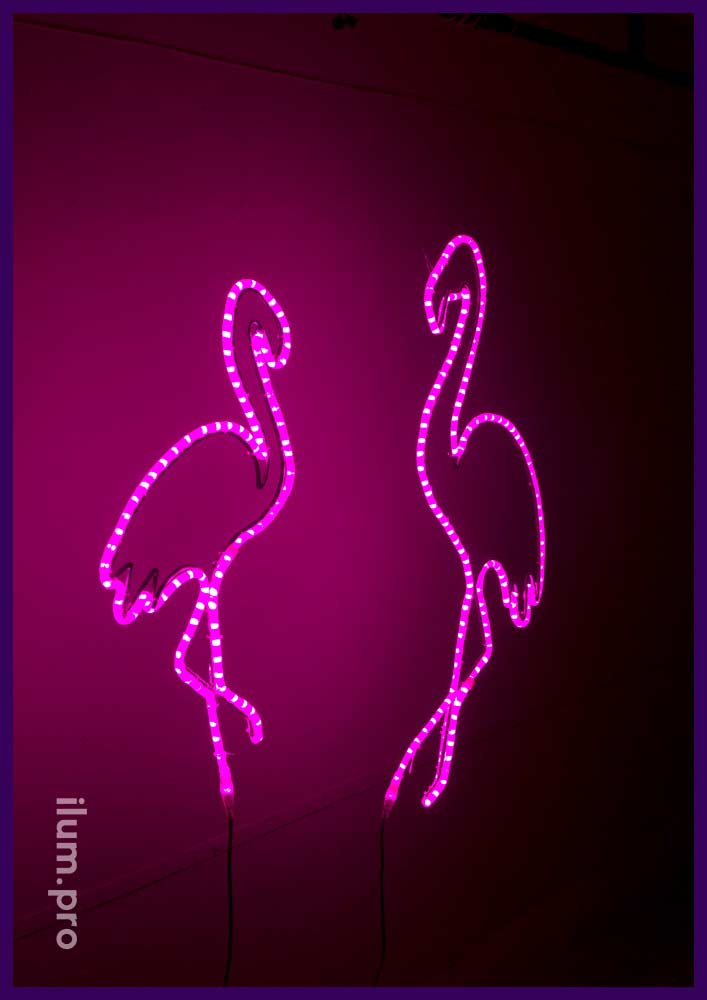 Светящиеся фигуры фламинго в стиле неоновой вывески