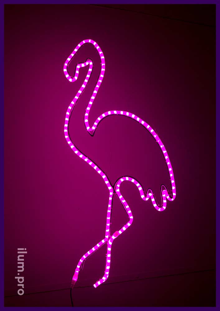 Фламинго розовый из светодиодной гирлянды на каркасе