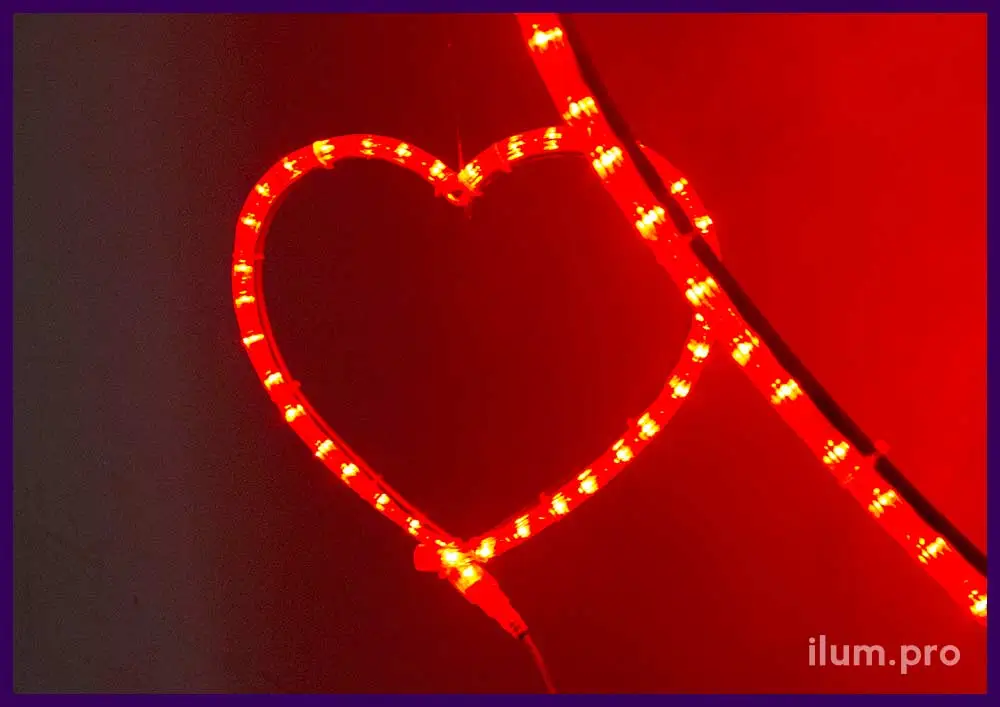 Сердце светодиодное красное на алюминиевом каркасе