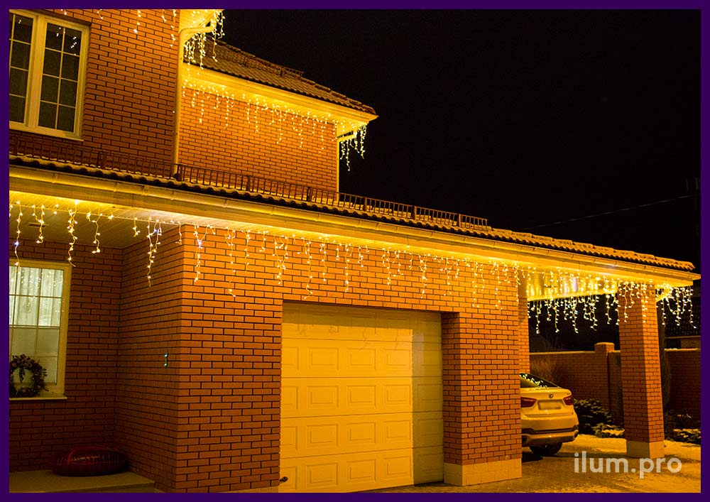 Подсветка гаража гирляндами на Новый год