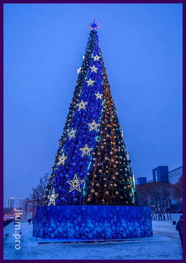 Подсветка гирляндами ёли в Иваново с звёздами из дюралайта