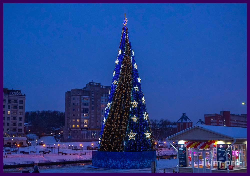 Звёзды светодиодные в Иваново на уличной ёлке перед ТЦ