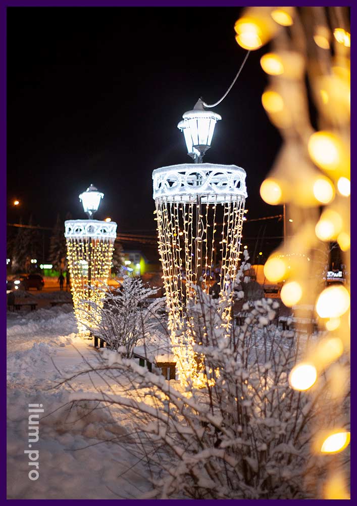 Украшение подмосковного города световыми декорациями на Новый год