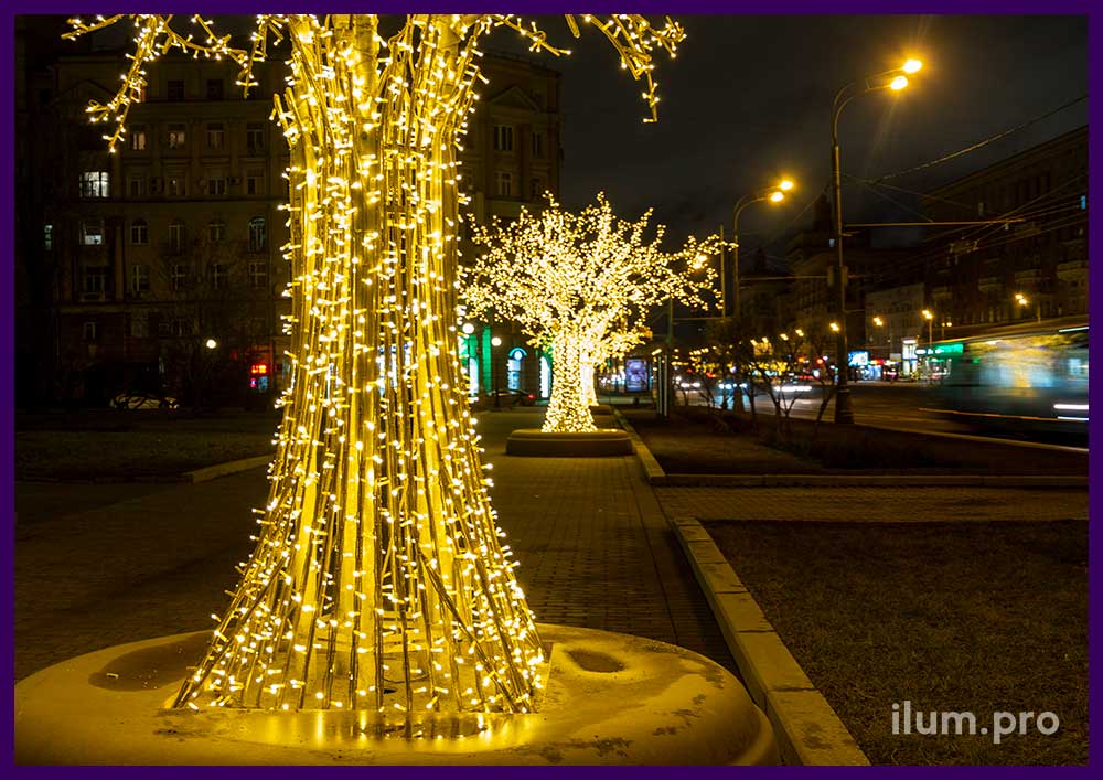 Светящиеся деревья из алюминия с гирляндами в Москве