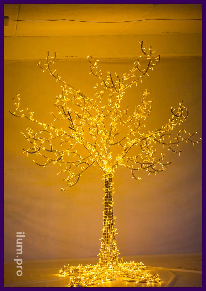 Световая фигура в форме дерева с гирляндами для интерьера