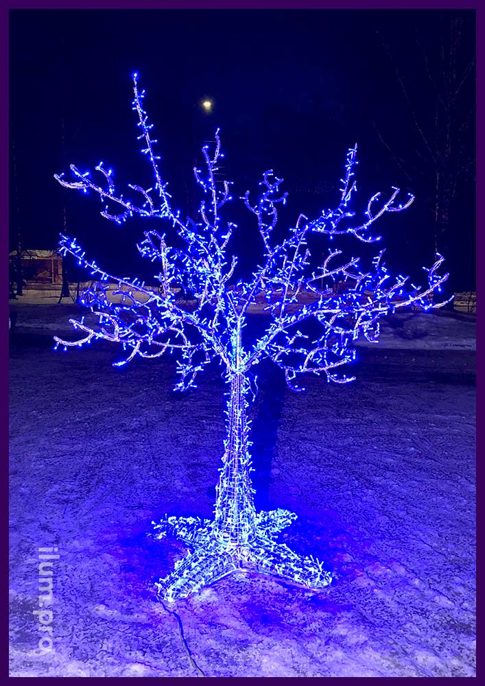 Синее светодиодное дерево из гирлянд на алюминиевом каркасе