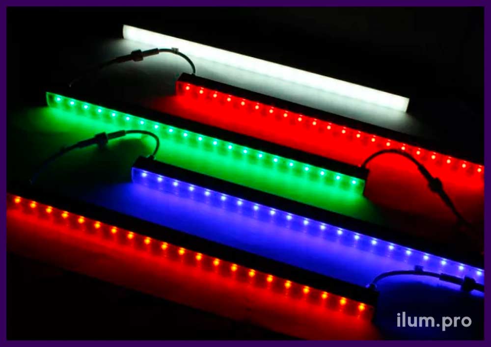 Разноцветные SMART светильники линейные для заливки фасадов