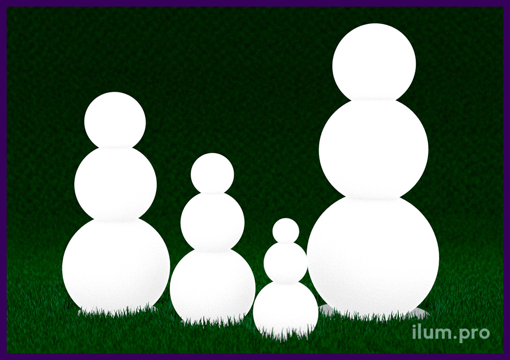 Снеговики светодиодные из белых пластиковых шаров