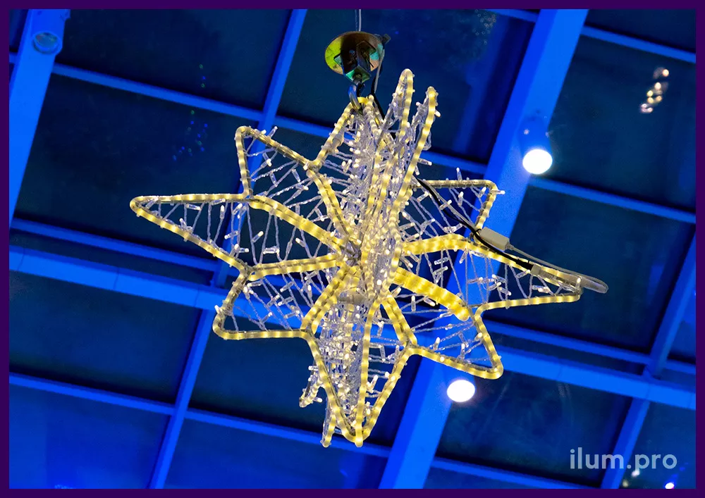 Новогоднее оформление интерьера торгового центра светодиодными украшениями с LED гирляндами