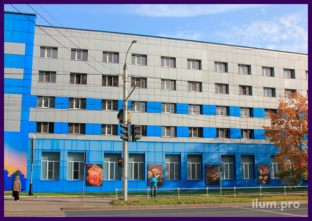 Осмотр фасада для установки архитектурных прожекторов во Владимире