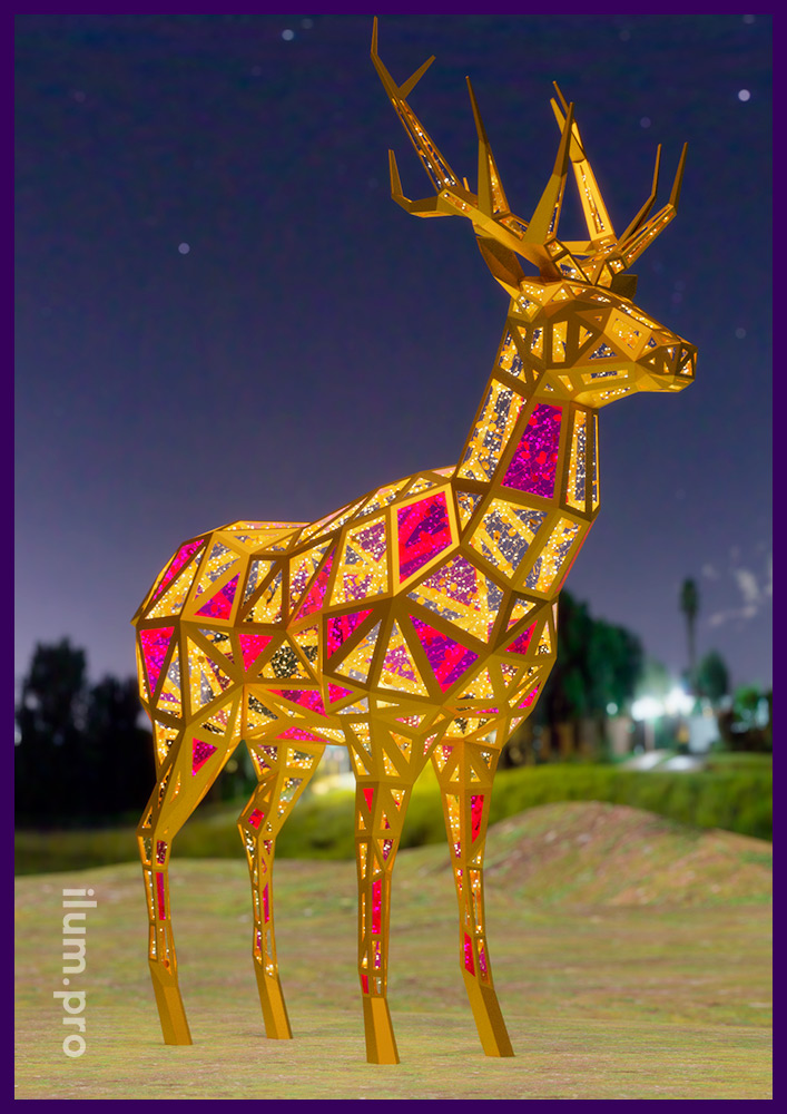 Фигуры животных полигональные с LED подсветкой из металла и уличных гирлянд с блёстками и разноцветным пластиком