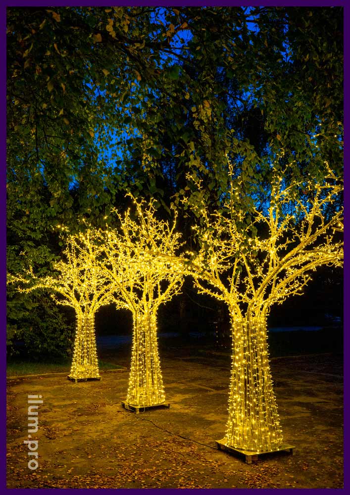 Дерево из алюминиевого каркаса со светодиодными гирляндами на Новый год, 4 метра, IP65