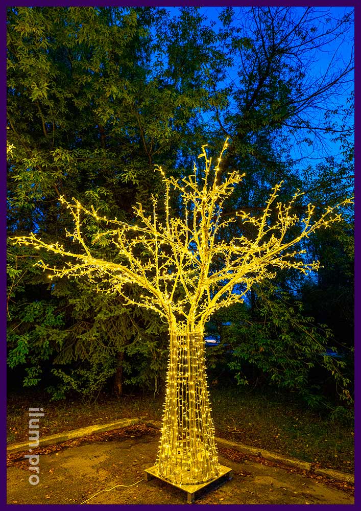 Светящееся дерево высотой 4 метра с гирляндами на каркасе из нержавеющих алюминиевых труб