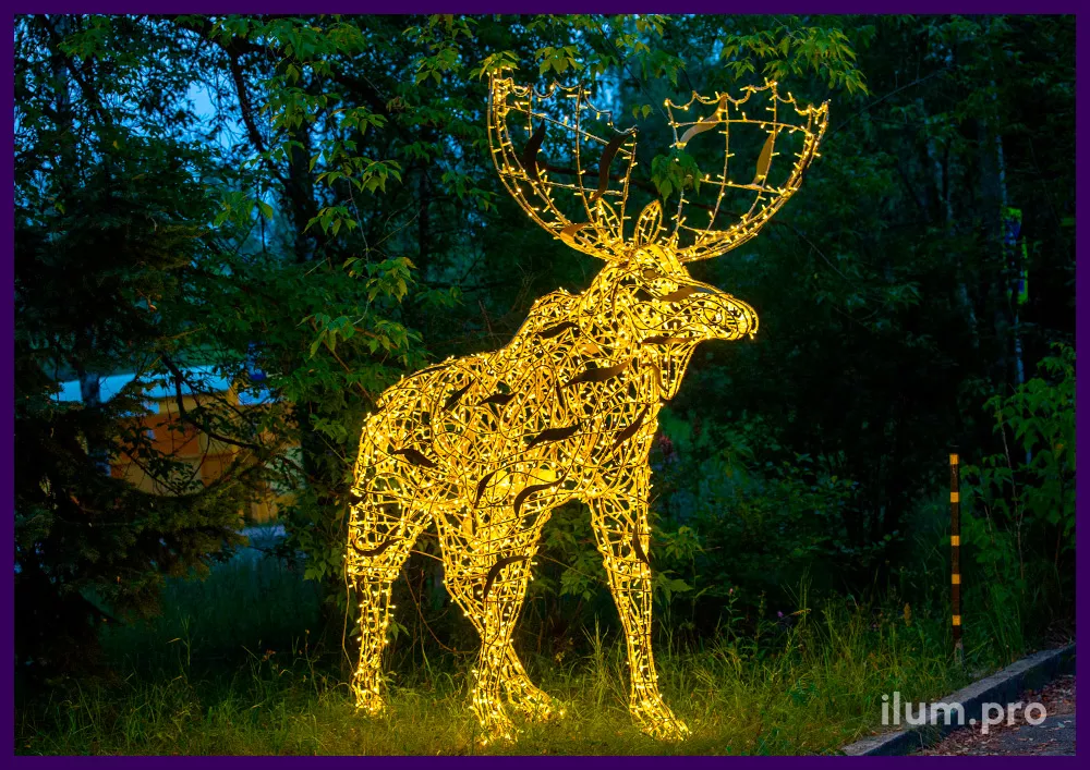 Лось с гирляндами - новогодние декорации из нержавеющего каркаса и светодиодной подсветки