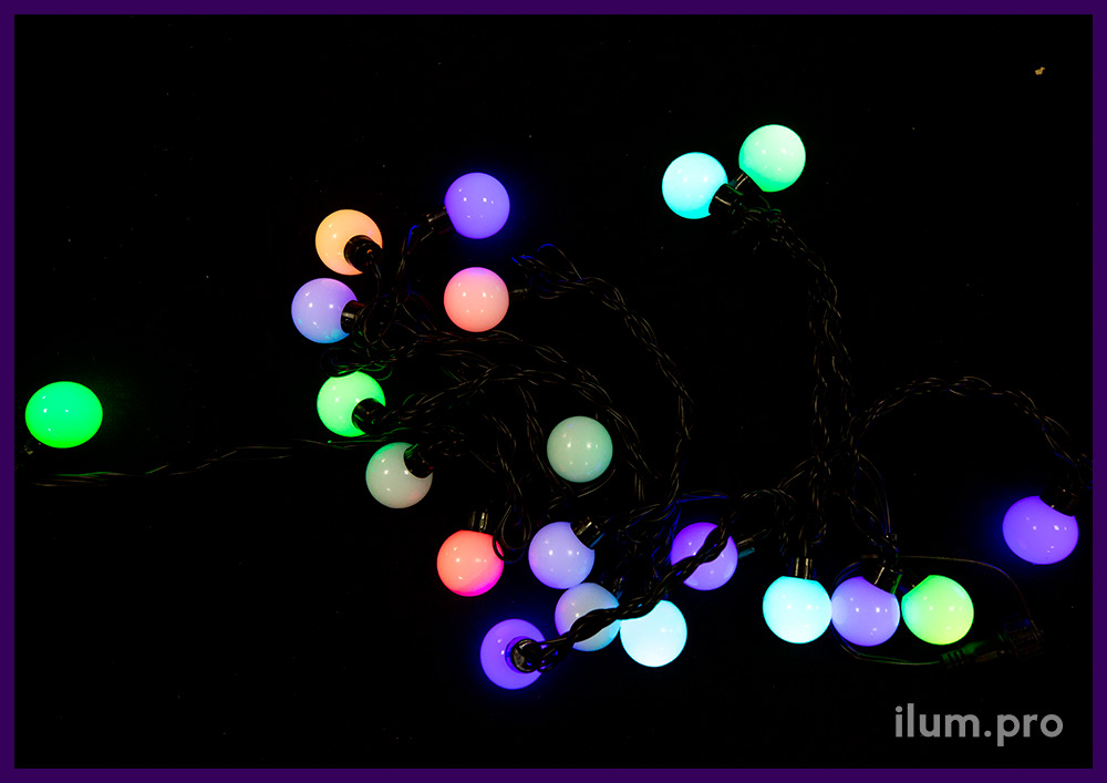 Мультишарики с крупными разноцветными лампочками на чёрном проводе, RGB гирлянда длиной 5 метров