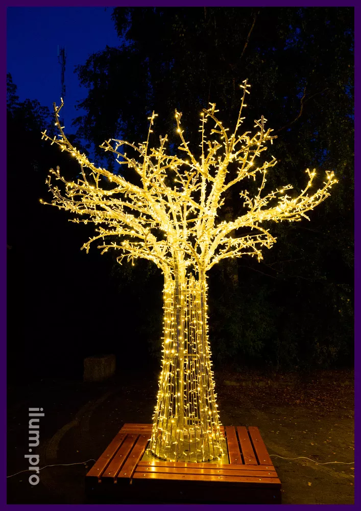 Деревья светодиодные со скамейками - праздничные декорации для города