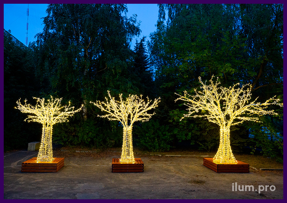 Светодиодное дерево из гирлянд на металлическом каркасе - три модели разного размера