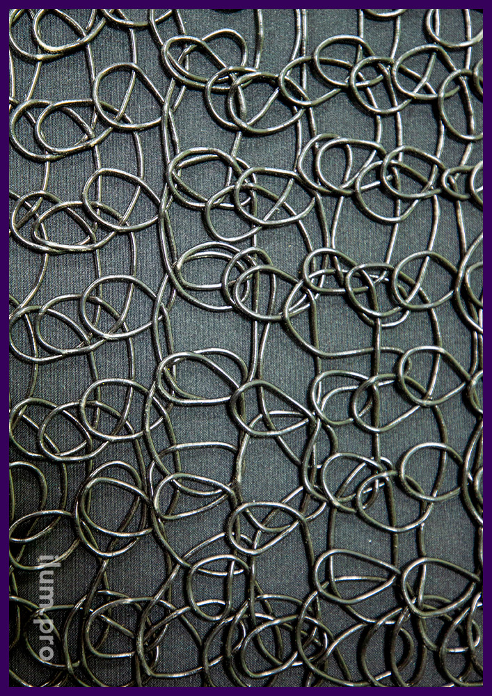 Рулон сетки из эластичного пластика для декорирования поверхности новогодних фигур