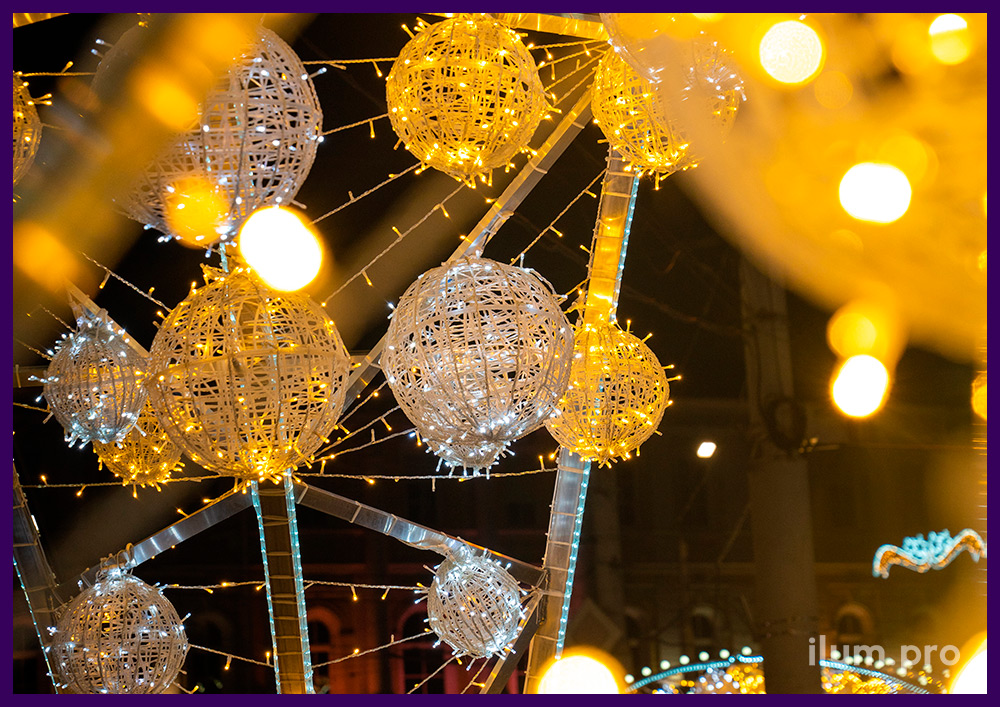 Арка с подсветкой гирляндами и белтлайтом на Новый год, уличные декорации с защитой от осадков