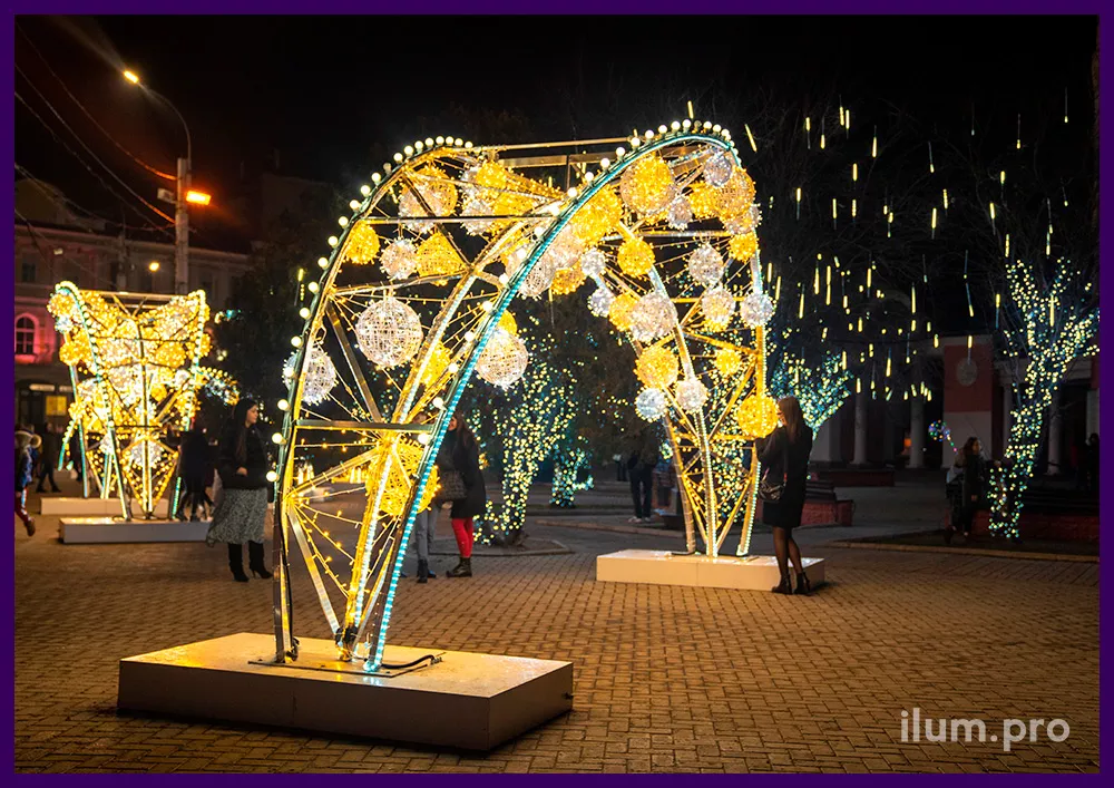 Арки новогодние светодиодные в Симферополе, декорации из алюминия и гирлянд