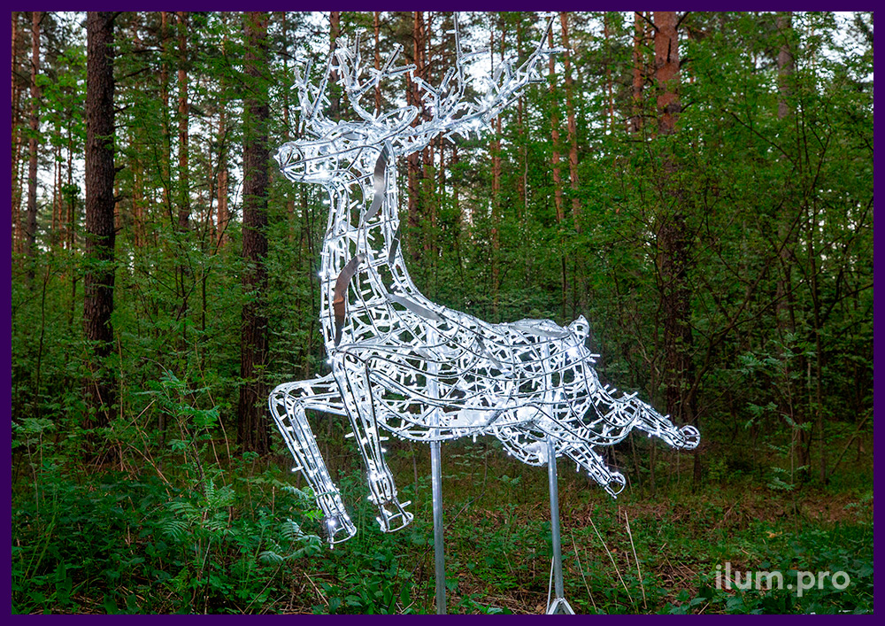 Олень светодиодный в прыжке - декоративная фигура из алюминиевого каркаса и гирлянд