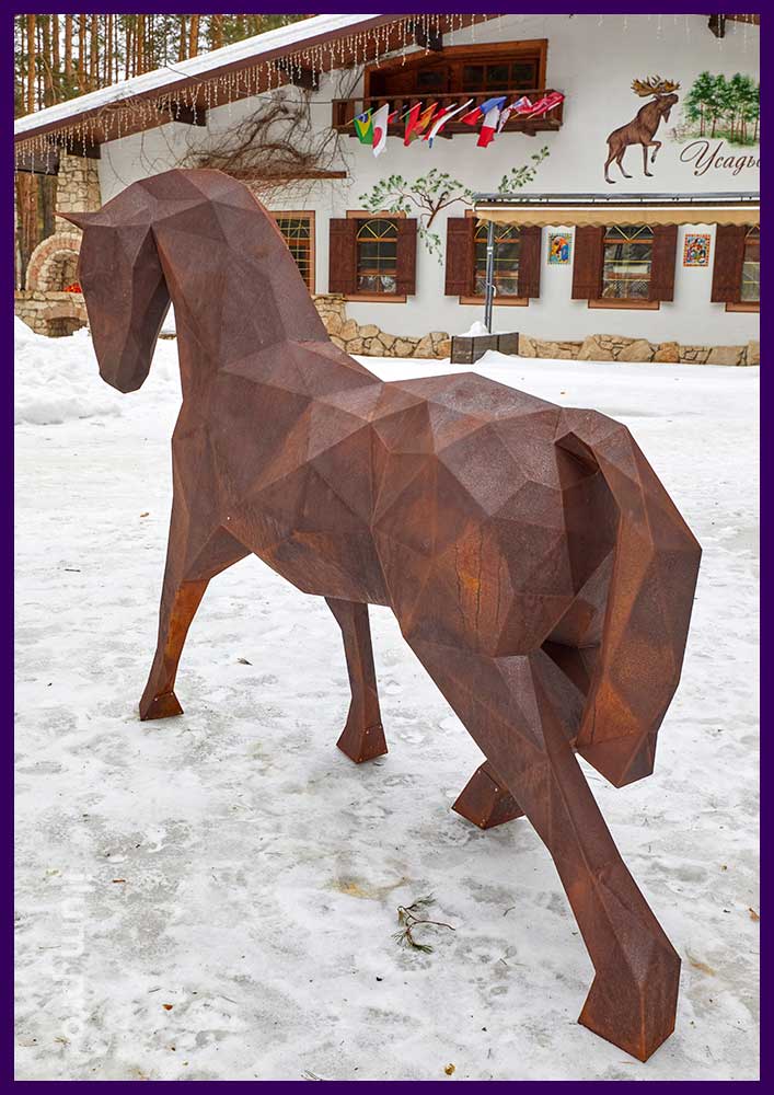 Полигональная фигура из кортен-стали в форме лошади для украшения ландшафта сада