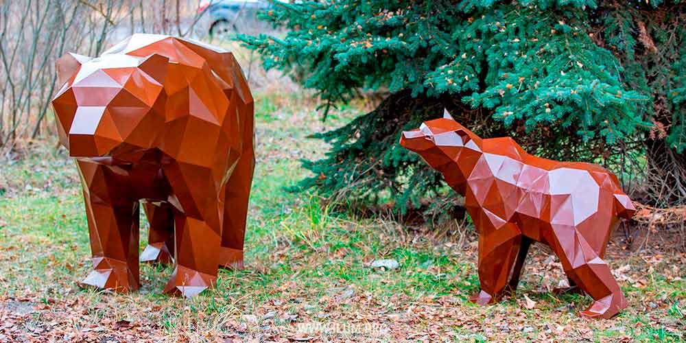 Металлические полигональные медведи коричневого цвета