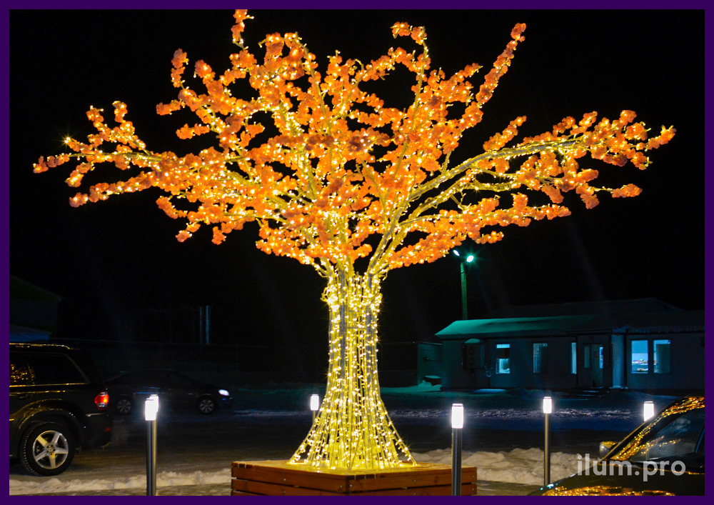 Новогоднее украшение площади в ЯНАО светодиодным деревом с цветами и гирляндами