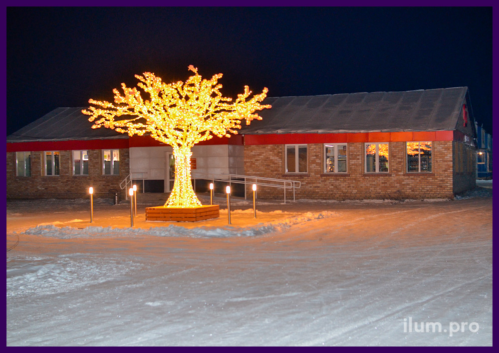Светодиодное дерево на площади в ЯНАО, алюминиевый каркас с гирляндами и цветами