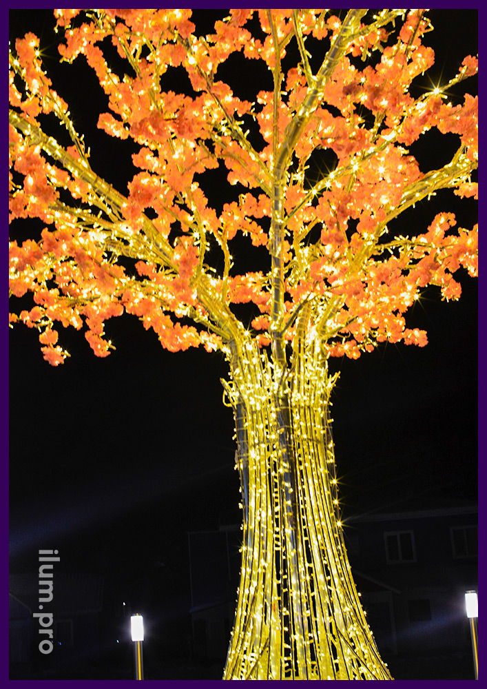 Деревья светодиодные металлические с цветами и скамейкой в основании в ЯНАО