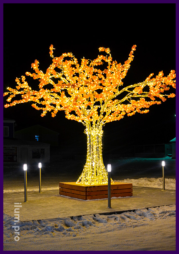 Тёпло-белое светодиодное дерево с цветами на ветках и скамейкой в основании