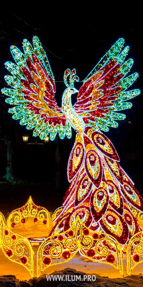 Световая фигура «Жар-птица» с гирляндами и мишурой во Владимире
