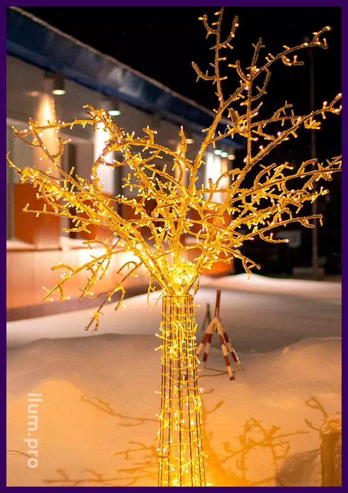Дерево светодиодное с гирляндами на алюминиевом каркасе в Надыме