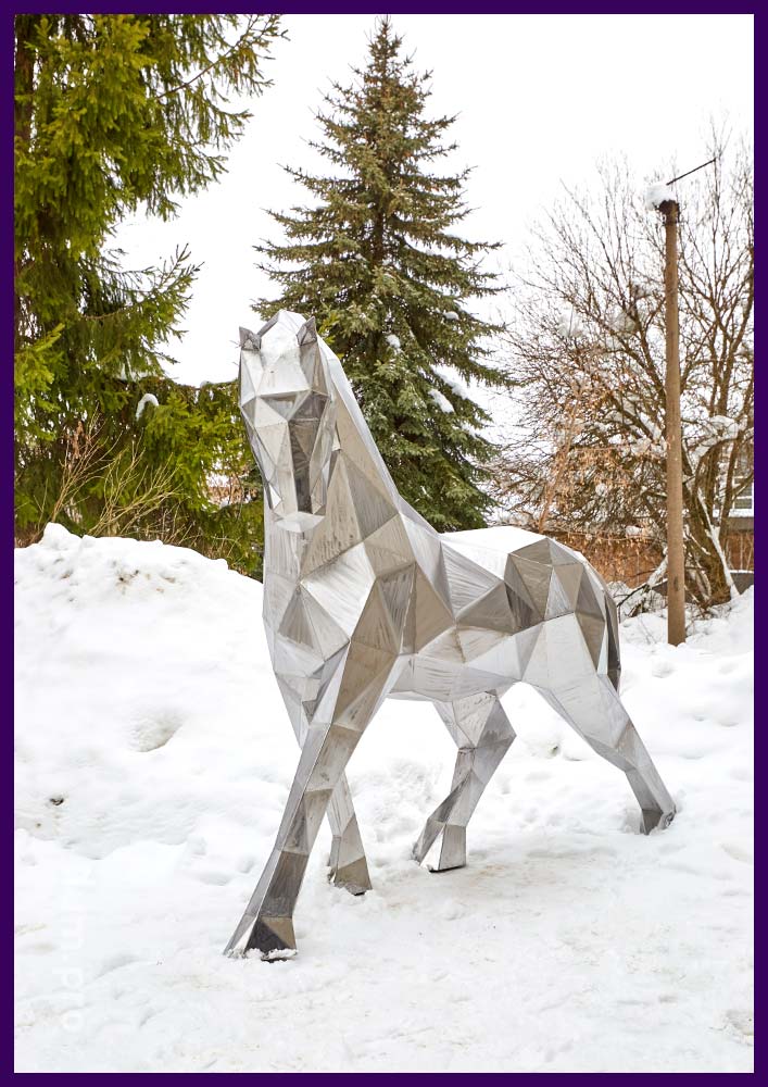 Лошадь металлическая из кортена - полигональный арт-объект для благоустройства территории