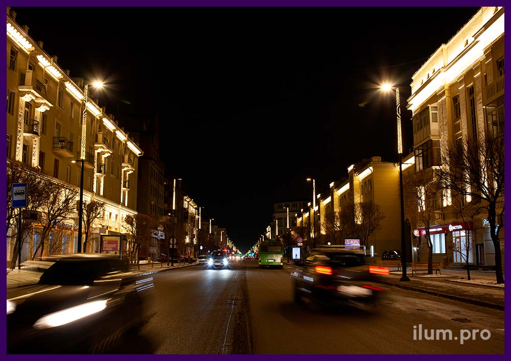 Освещение городских улиц высокими светодиодными фонарями стильной формы с крашеным металлическим каркасом