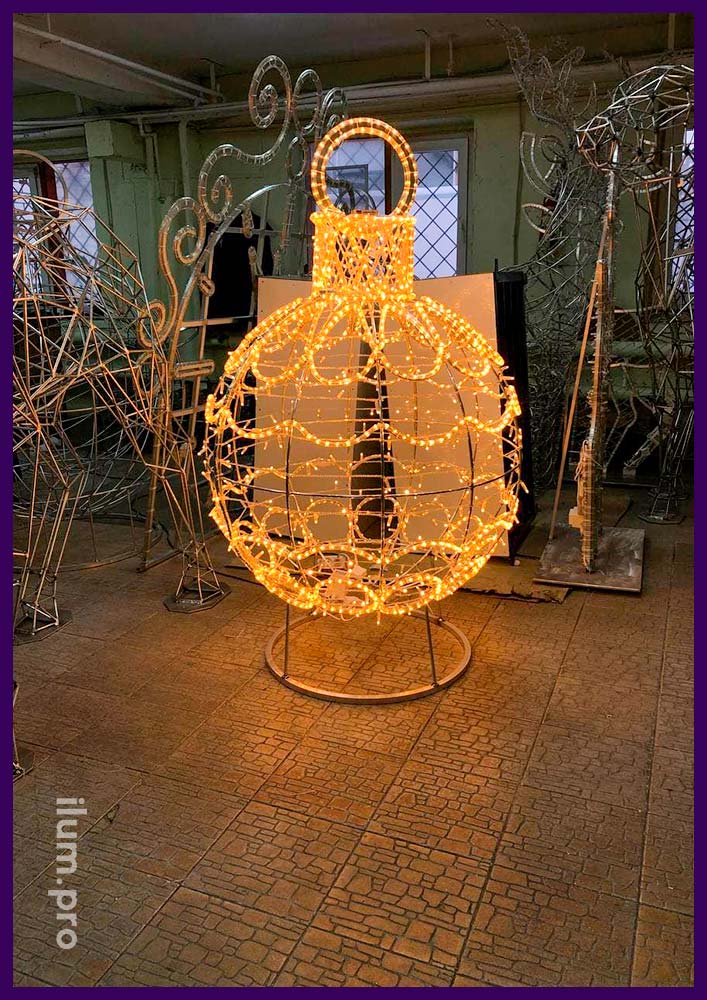 Производство новогодних шаров с гирляндами на каркасе из нержавеющего алюминиевого профиля