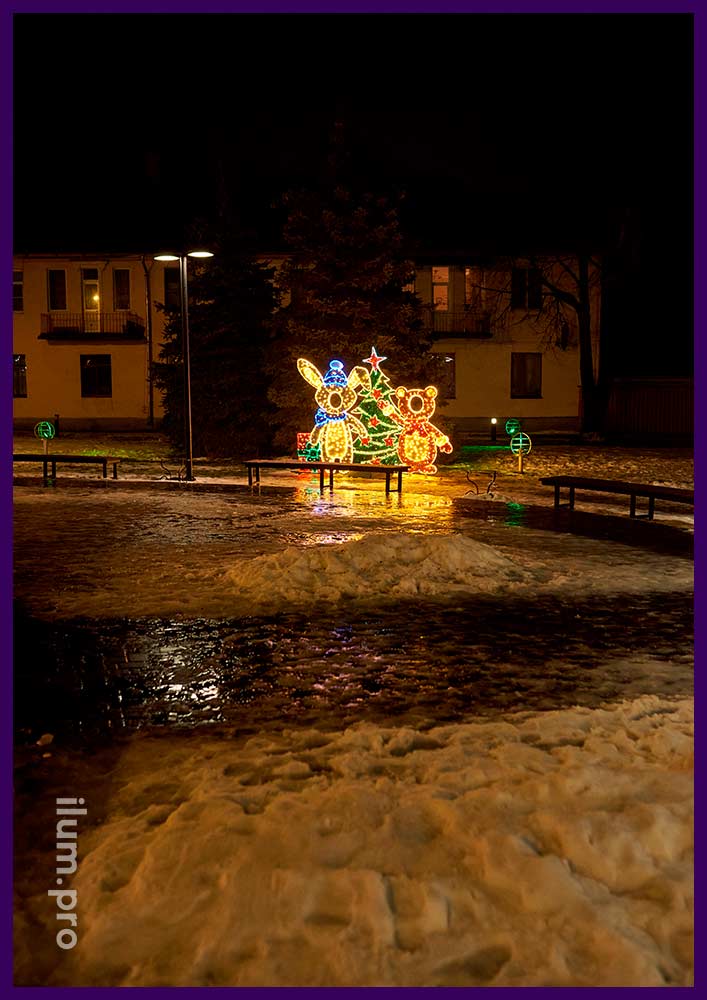 Плоская светодиодная фотозона с мишурой, дюралайтом и гирляндами на Новый год в Себеже