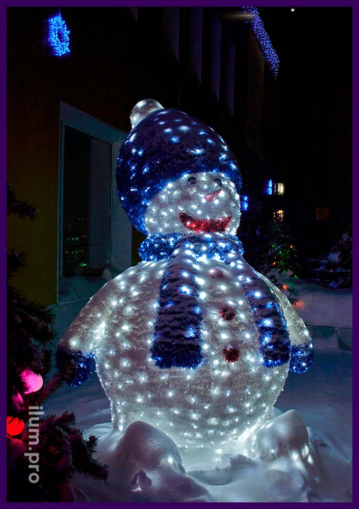 Уличная светодиодная фигура в форме снеговика с мишурой и гирляндами, защита от осадков IP65