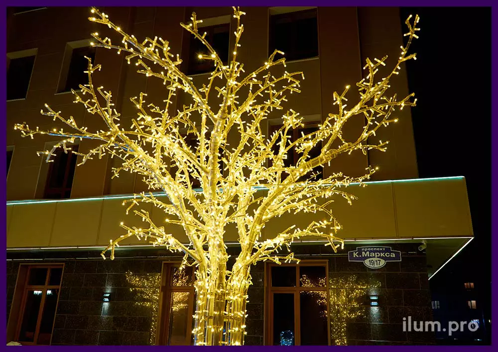 Дерево светодиодное тёпло-белое с уличными гирляндами и каркасом из алюминиевого сплава, защита IP65