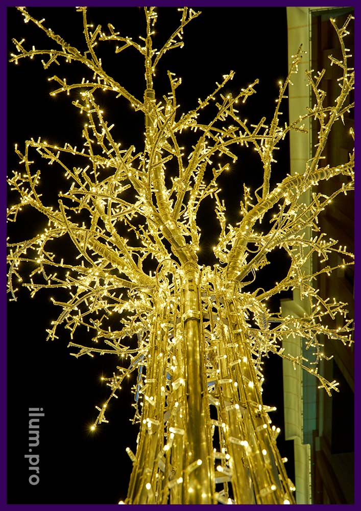 Дерево металлическое новогоднее с уличными гирляндами IP65 на каркасе из нержавеющего алюминиевого сплава