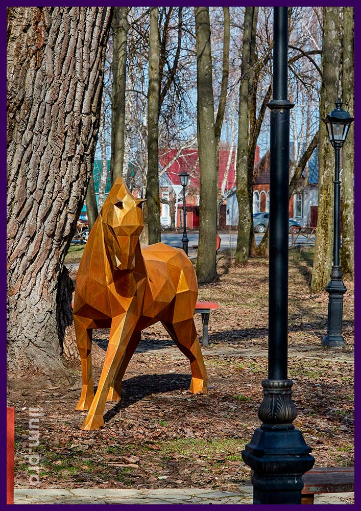 Лошадь из кортен-стали - полигональный арт-объект для благоустройства парка