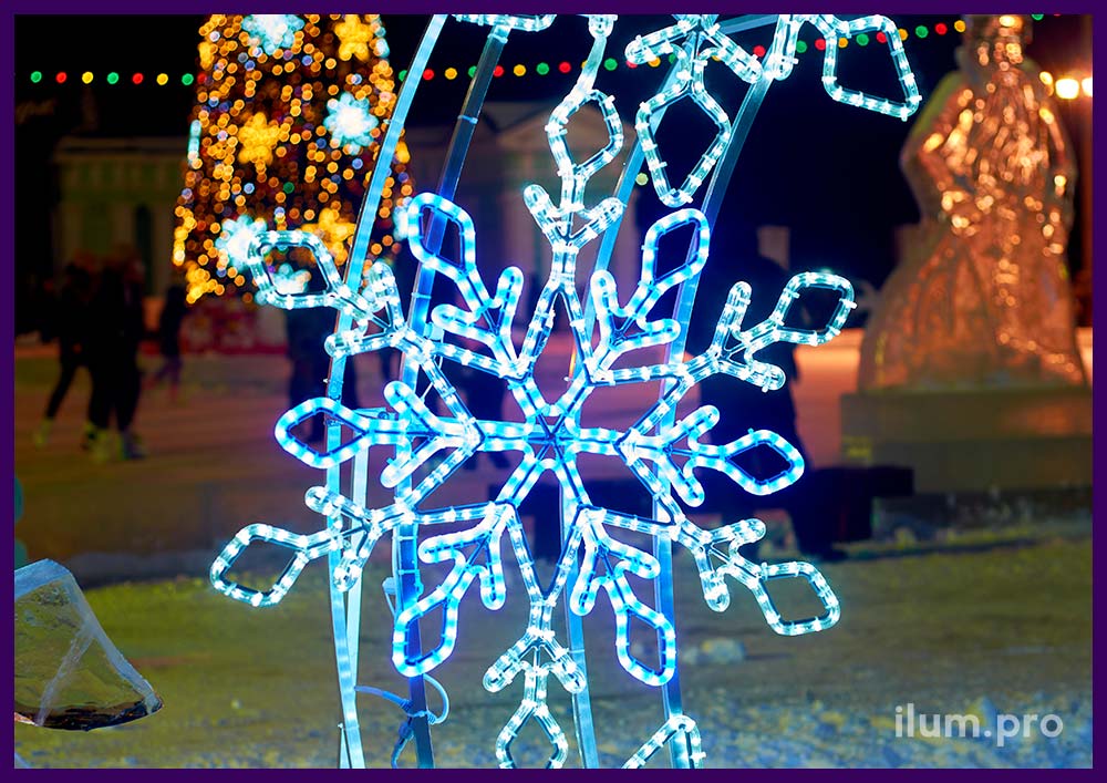 Арка из светодиодных снежинок белого и синего цвета с каркасом из алюминия